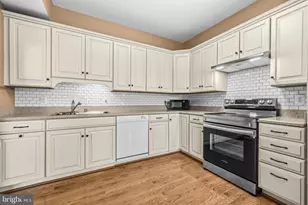 2116 Green Watch Way, Reston, VA 20191 - Photo 14