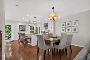 4266 Fox Lake Dr, Fairfax, VA 22033 - Photo 8