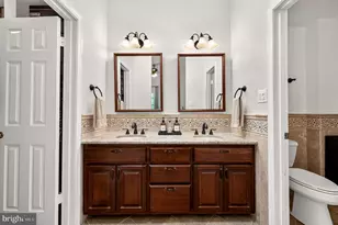 4266 Fox Lake Dr, Fairfax, VA 22033 - Photo 22