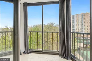 5904 Mt Eagle Dr, Alexandria, VA 22303 - Photo 26