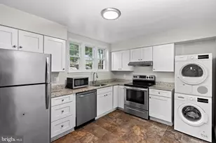 14409 Turin Ln, Centreville, VA 20121 - Photo 12