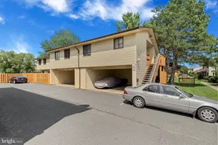 8407 Fuerte Ct, Alexandria, VA 22309 - Photo 2