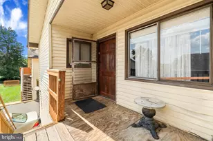 8407 Fuerte Ct, Alexandria, VA 22309 - Photo 4