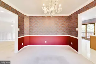 6619 Irvin Pl, Alexandria, VA 22312 - Photo 10