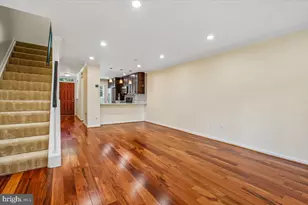 8562 Springfield Oaks Dr, Springfield, VA 22153 - Photo 6
