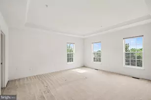 5625 Harrington Falls Ln, Alexandria, VA 22312 - Photo 10