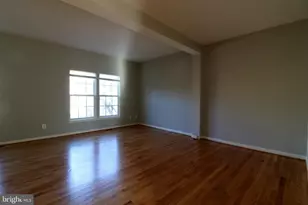 2581 Sutters Mill Dr, Herndon, VA 20171 - Photo 16