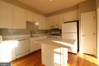 2581 Sutters Mill Drive, Herndon, VA 20171 - Photo 8