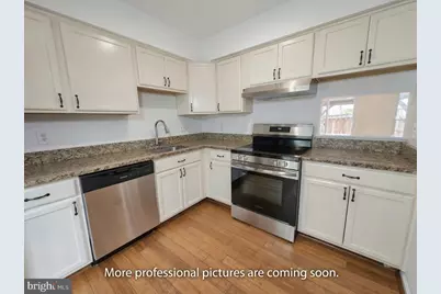 14829 Hancock Court, Centreville, VA 20120 - Photo 4