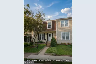 14829 Hancock Court, Centreville, VA 20120 - Photo 2