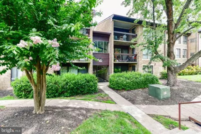 517 Florida Avenue #T2, Herndon, VA 20170 - Photo 2