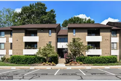 517 Florida Avenue #T2, Herndon, VA 20170 - Photo 1