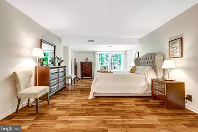7630 Provincial Drive #104, McLean, VA 22102 - Photo 6