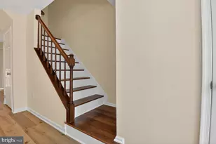 14643 Stone Range Dr, Centreville, VA 20120 - Photo 4