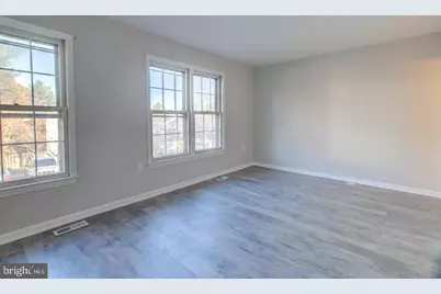 5416 New London Park Drive, Fairfax, VA 22032 - Photo 8
