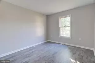 5416 New London Park Dr, Fairfax, VA 22032 - Photo 12
