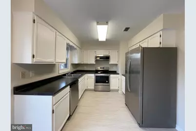 14262 Heritage Crossing Lane, Centreville, VA 20120 - Photo 2