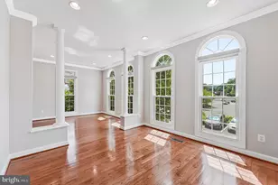 12850 Fair Heights Dr, Fairfax, VA 22033 - Photo 4