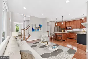 12850 Fair Heights Dr, Fairfax, VA 22033 - Photo 12