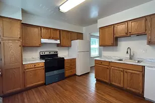 3068 Covington St, Fairfax, VA 22031 - Photo 2