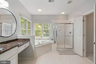 13757 Royal Red Terrace, Chantilly, VA 20151 - Photo 32