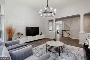 13757 Royal Red Terrace, Chantilly, VA 20151 - Photo 12