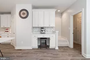 13757 Royal Red Terrace, Chantilly, VA 20151 - Photo 20