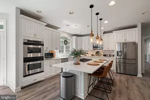 13757 Royal Red Terrace, Chantilly, VA 20151 - Photo 16