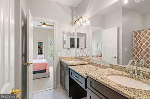 13757 Royal Red Terrace, Chantilly, VA 20151 - Photo 38