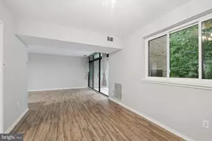 1635 Parkcrest Cir, Reston, VA 20190 - Photo 8