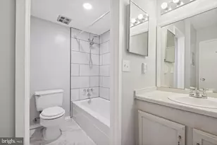 1635 Parkcrest Cir, Reston, VA 20190 - Photo 16