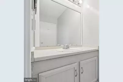 1635 Parkcrest Circle #201, Reston, VA 20190 - Photo 18