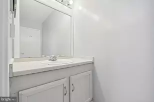 1635 Parkcrest Cir, Reston, VA 20190 - Photo 18