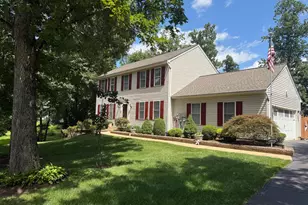 8910 Jameson St, Lorton, VA 22079 - Photo 4