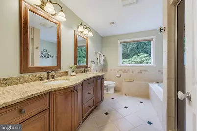 9660 Boyett, Fairfax, VA 22032 - Photo 40