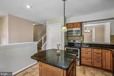 6039 Heatherwood Drive, Alexandria, VA 22310 - Photo 6