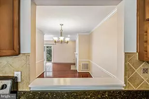 6039 Heatherwood Dr, Alexandria, VA 22310 - Photo 8