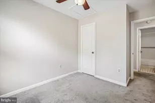 6039 Heatherwood Dr, Alexandria, VA 22310 - Photo 28