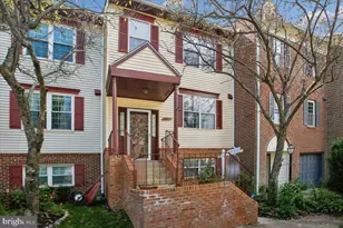 6039 Heatherwood Dr, Alexandria, VA 22310 - Photo 1