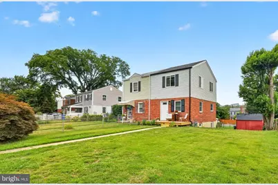 2218 Farrington Avenue, Alexandria, VA 22303 - Photo 2