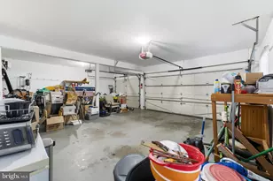 1172 Robindale Dr, Great Falls, VA 22066 - Photo 116