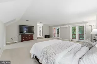 1172 Robindale Dr, Great Falls, VA 22066 - Photo 70