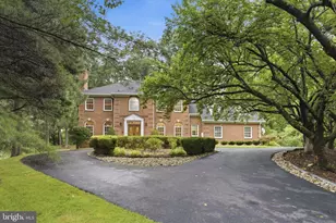 1172 Robindale Dr, Great Falls, VA 22066 - Photo 86