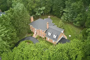 1172 Robindale Dr, Great Falls, VA 22066 - Photo 130