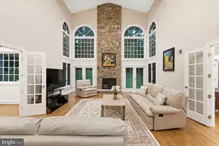 1172 Robindale Dr, Great Falls, VA 22066 - Photo 24