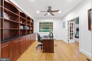 1172 Robindale Dr, Great Falls, VA 22066 - Photo 32