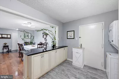 1800 Old Meadow Road #1204, McLean, VA 22102 - Photo 6