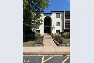 605 Center Street #T4, Herndon, VA 20170 - Photo 4