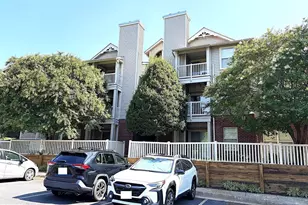 11653 Gas Light Ct, Reston, VA 20190 - Photo 2