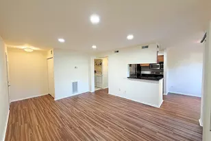 11653 Gas Light Ct, Reston, VA 20190 - Photo 8